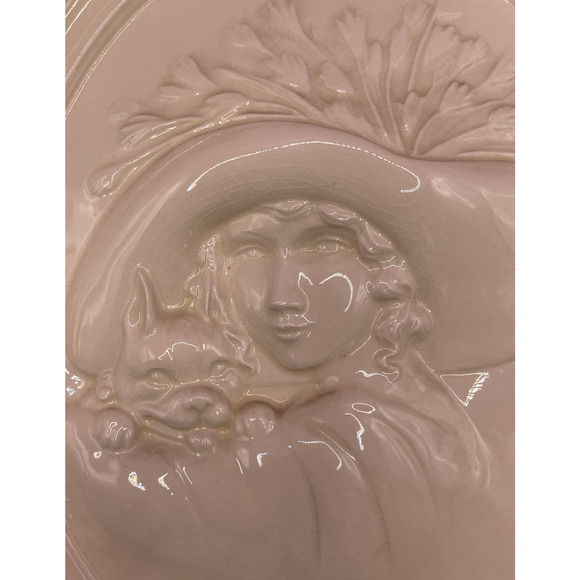 Vintage 1970s Duncan Ceramic Cameo Syle Portrait of Lady in Hat and Dog - Picture 7 of 11
